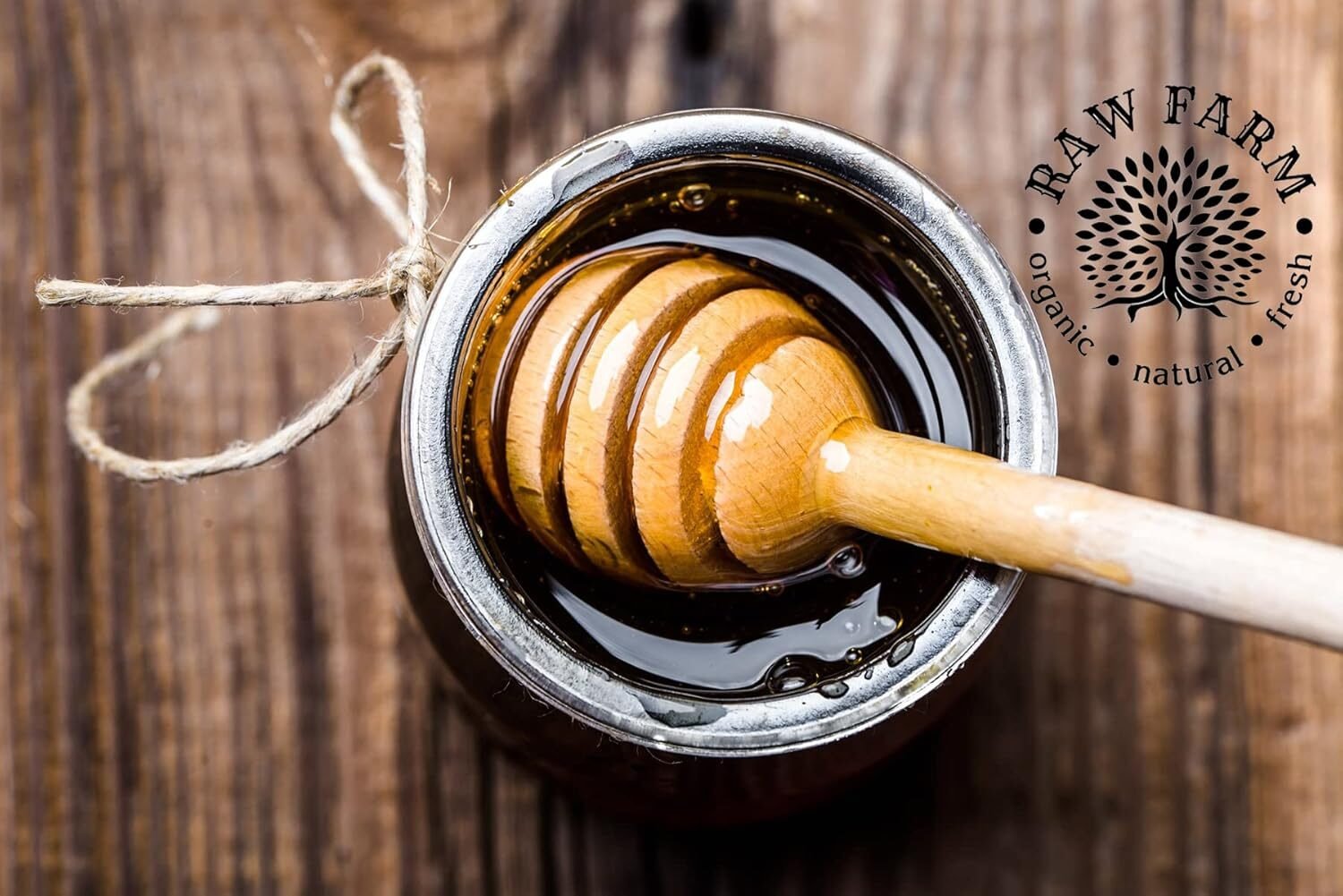 8602719f241f4c2216a3258ca4e30903.jpg 900 g Raw Farm Honigtau Honig – Bio, roh & kräftig | Sortenreiner Eichentau-Honig direkt vom Imker