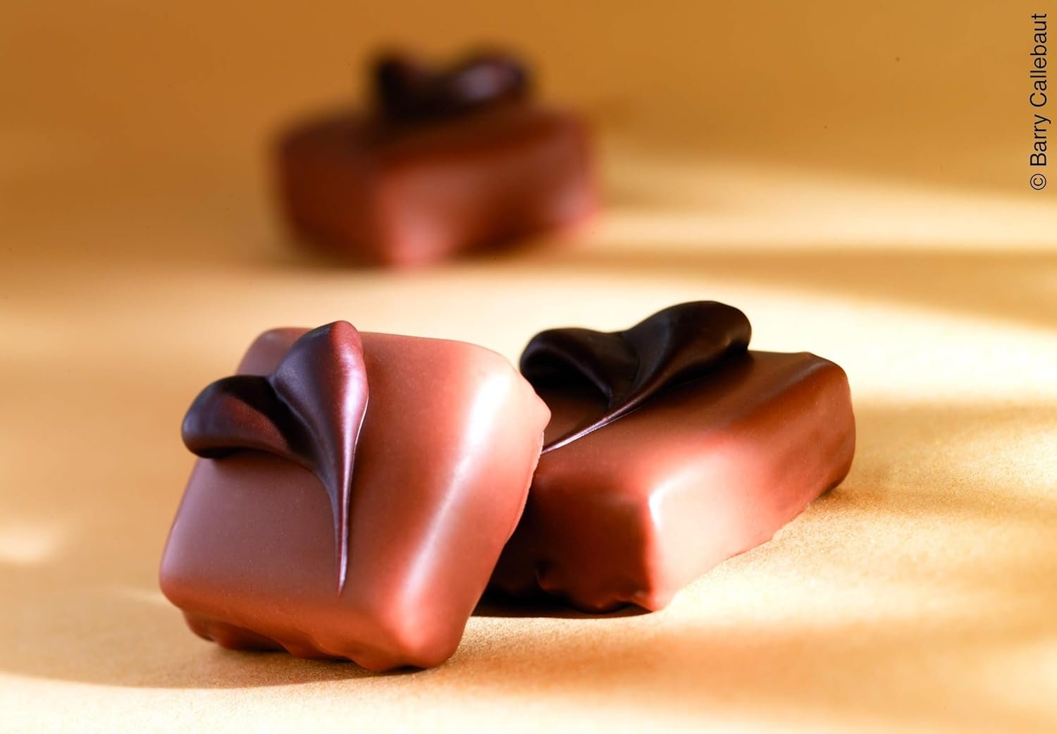 71XTrCcpBEL._SL1500_ 1200g Callebaut Kuvertüre Callets Mix – Dunkel, Milch & Weiß | Profi-Qualität | Callebaut