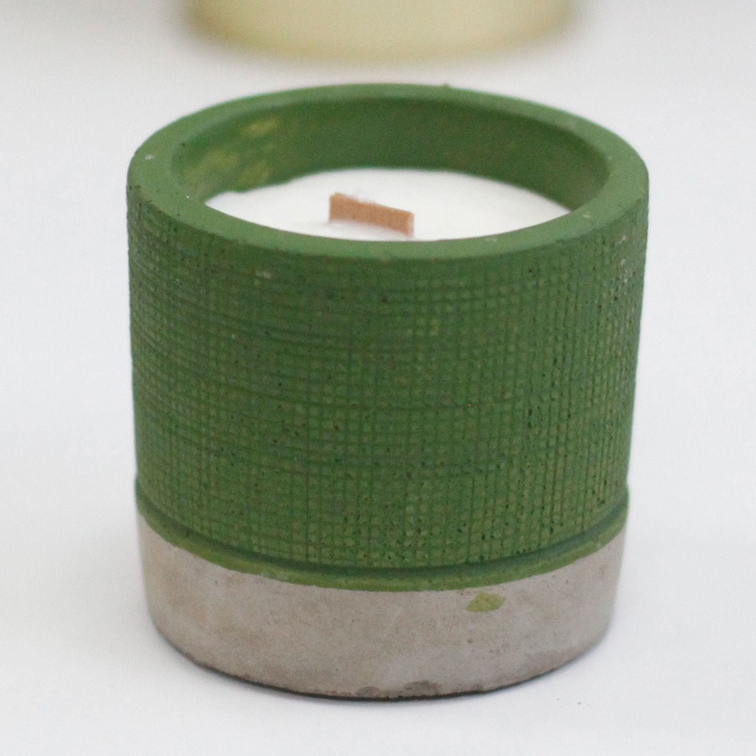 Beton Sojawachs Kerze Grün – Duftkerze mit Wooden Wick, Sea Moss & Kräuter, 7.5×7.5 cm, 0.3 kg