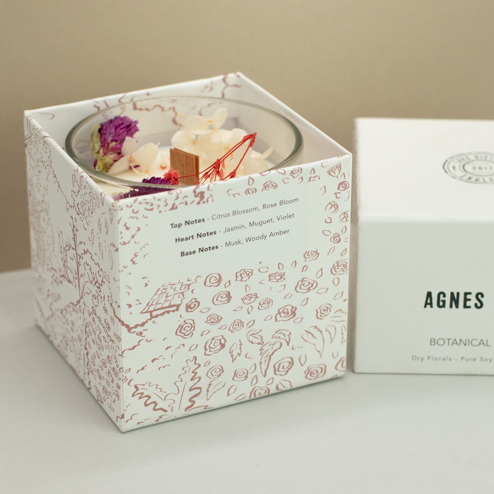 Agnes Cat Botanical Sojawachs Duftkerze Roses of Sawrey im Glas mit Rosenduft 200g 40h Brenndauer