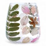 Glas Kerzenhalter Blumen – Dekorativer Teelichthalter aus recyceltem Glas 12 x 11 cm