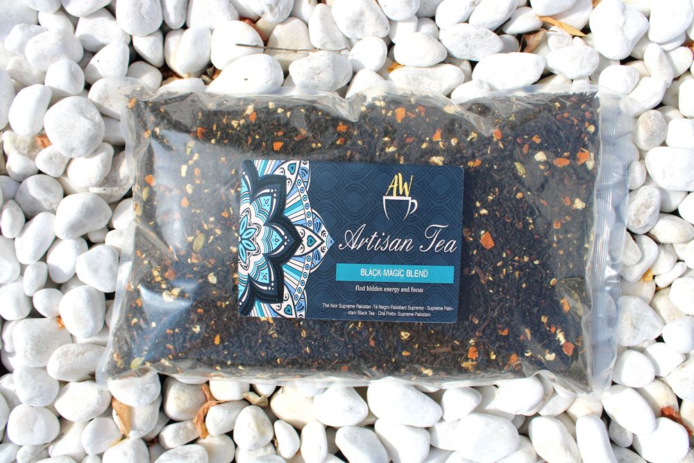 Black Magic Schwarztee 1 kg – Würziger Premium Schwarztee mit Zimt, Kardamom & Ingwer
