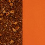 Bio Rooibos Tee 50 g in Teedose – Loser Rooibostee mit Apfel, Zimt & Kokos