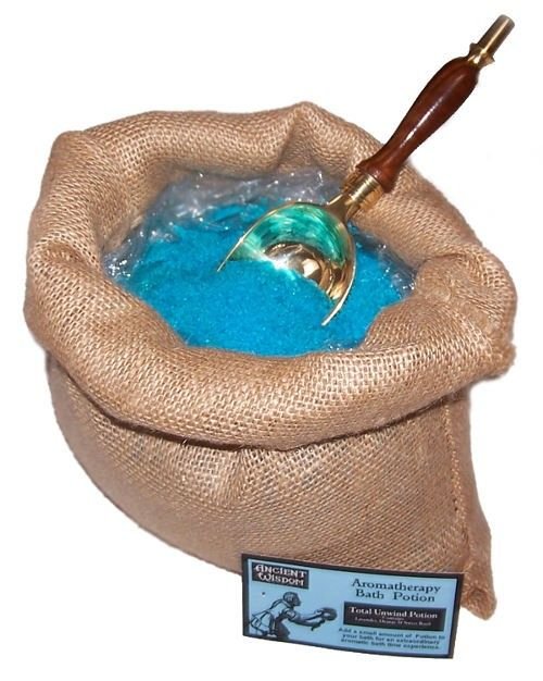 bG9jYWw6Ly9tZWRpYS85Ry84Qy82MFIzMEMxRzY0Vks4QzlHLzc4MmNmMWEwLmpwZWc.jpg Badesalz Aromatherapie Total Unwind 7 kg im Jutesack