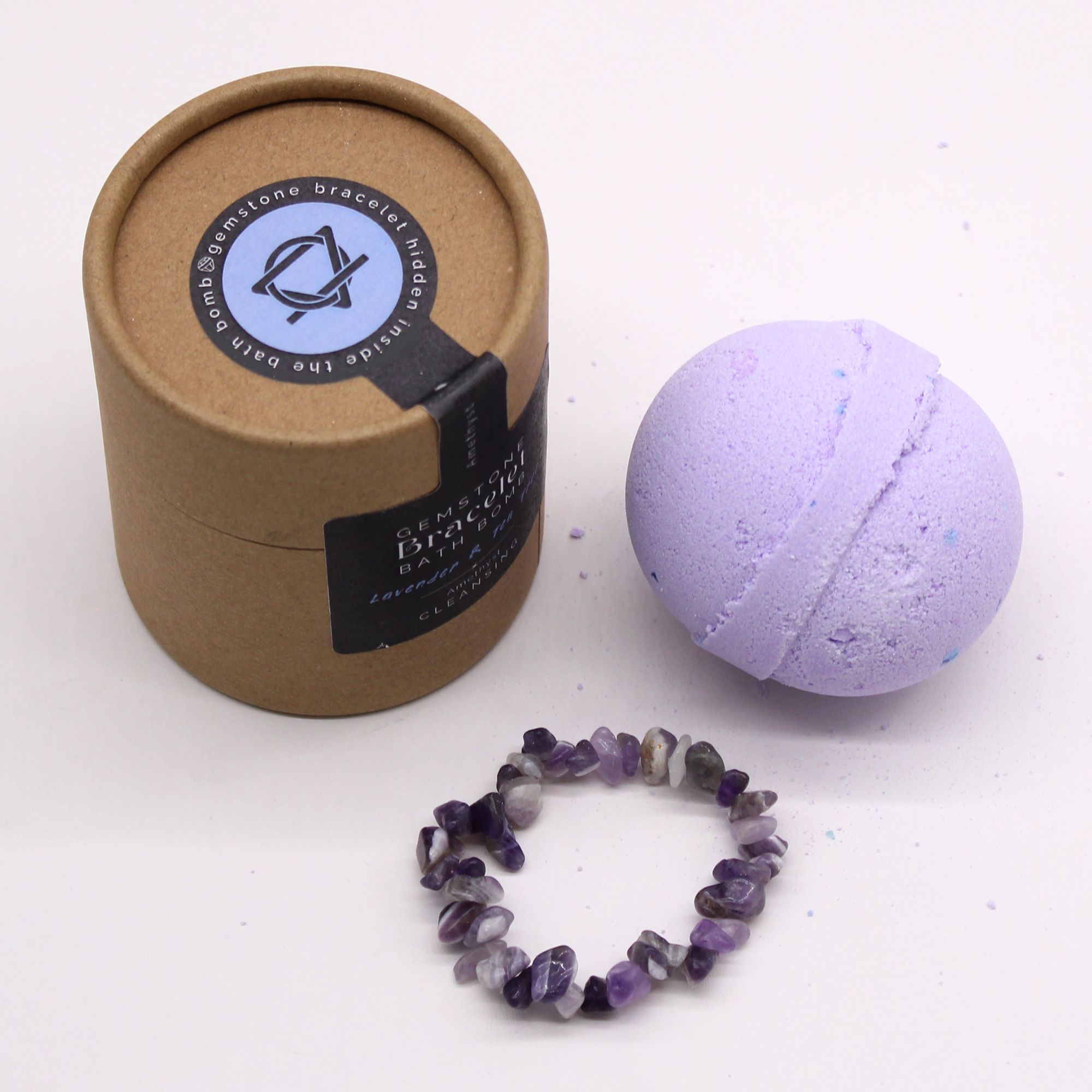 bG9jYWw6Ly9tZWRpYS85Sy9KRS82MFIzMEMxRzZSVktKRTlLL2FhMTA1YmIxLmpwZWc.jpg Badebombe mit Amethyst Armband Lavendel & Teebaum 140 g Handgemacht