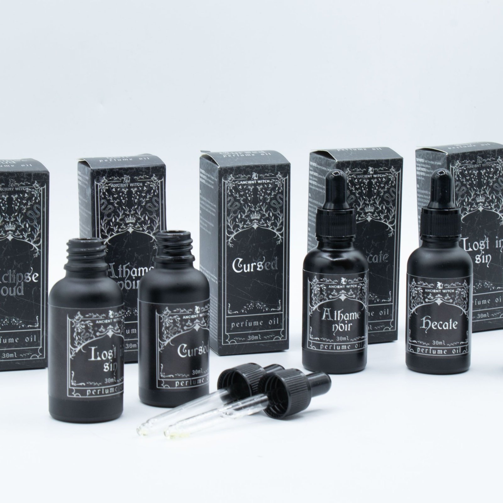 bG9jYWw6Ly9tZWRpYS85TS8wRC82MFIzMEMxSjY0V0swRDlNLzAxYWFlOTFiLmpwZw.jpg Parfümöl Atheme Noir 10 ml Ancient Witch