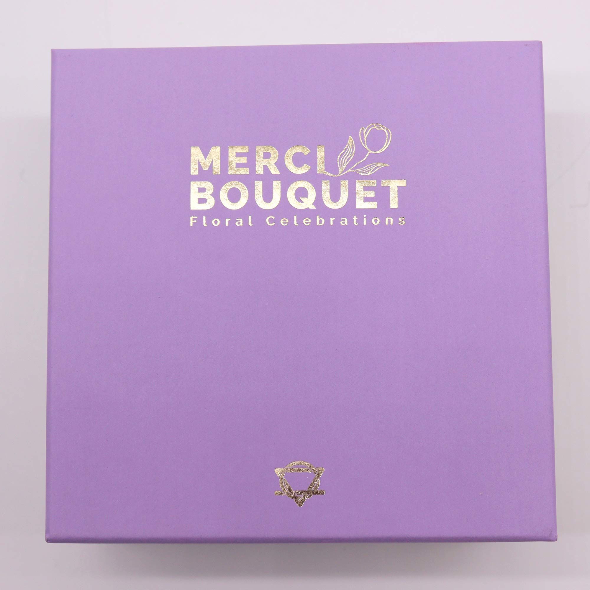 bG9jYWw6Ly9tZWRpYS85US80Qy82MFIzMEMxRzZXUjM0QzlRLzMzMzAzYTQwLmpwZWc-1.jpg Seifenblumen Geschenkbox Lavendel Rose & Nelke Quadrat – Duftseifen Geschenk
