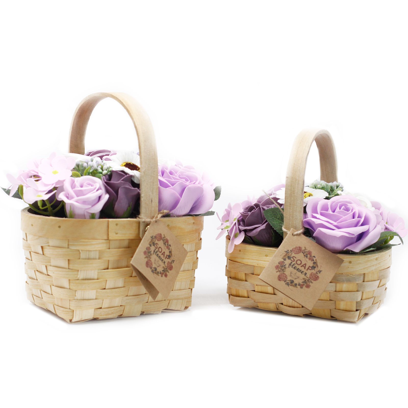 bG9jYWw6Ly9tZWRpYS85Ui9HRS82MFIzMEMxRzZNVktHRTlSLzI1NzhjYzExLmpwZWc-2.jpg Seifenblumen Rosenstrauß Flieder im Weidenkorb – Duftseifen Geschenk