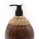 Seifenspender aus Kokosholz 150 ml Natur – Honigbee Seifenspender aus Kokosholz 150 ml Natur