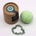 Badebombe mit Grünem Aventurin Armband Zitrone & Limette 140 g Handgemacht – Honigbee Badebombe mit Grünem Aventurin Armband