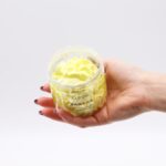 Cremeseife Gelb Banane mit Glycerin 120 g Feuchtigkeitsspendende Pflege – Honigbee Cremeseife Gelb Banane mit Glycerin 120 g Feuchtigkeitsspendende Pflege
