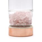 Glas Teeflasche mit Teesieb & Bergkristall 500 ml Roségold – Honigbee Glas Teeflasche mit Teesieb & Bergkristall 500 ml Roségold