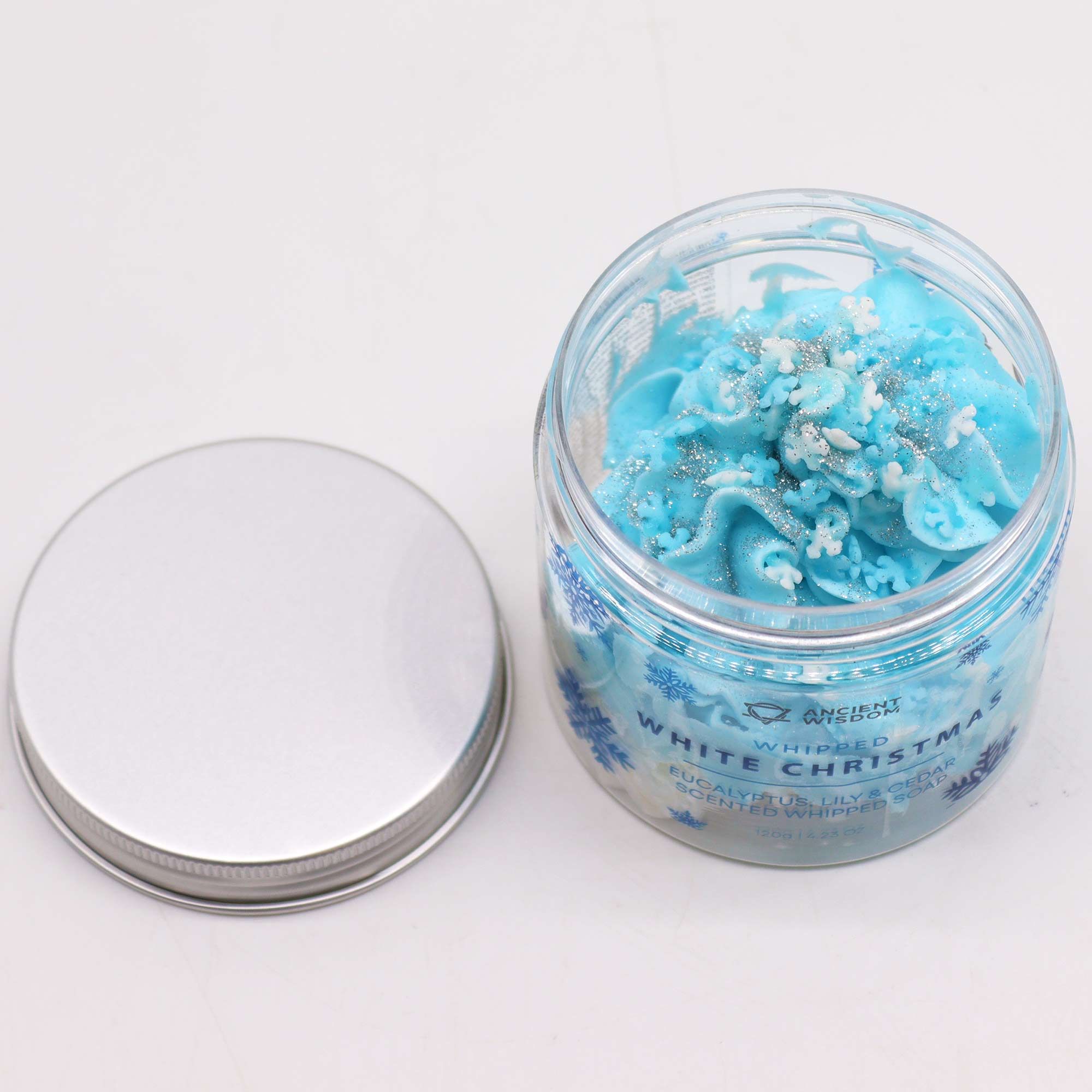 bG9jYWw6Ly9tZWRpYS8xUy80RC82MFIzMEMxRzZSV0s0RDFTL2ZiZjQwOGM1LmpwZWc.jpg Cremeseife Hellblau White Christmas mit Glycerin 120 g Winterseife