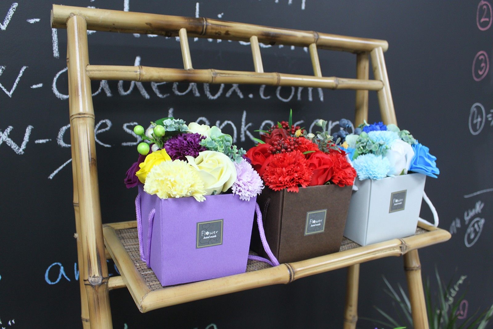 bG9jYWw6Ly9tZWRpYS9ITi9BQy82MFIzMEMxRzZHVjNBQ0hOLzA3ZWE0NTk1LmpwZWc-2.jpg Seifenblumen Bouquet Frühlingsblumen 200 g Geschenkset