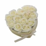 Seifenblumenstrauß Creme 13 Rosen Herz Geschenkbox Duftseife Badeseife