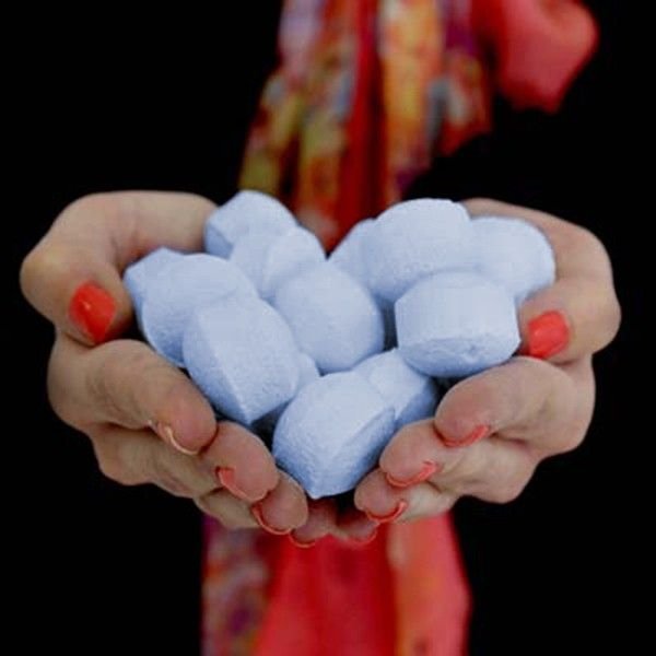 bG9jYWw6Ly9tZWRpYS9TSC9FQy82MFIzMEMxRzZHVktFQ1NILzQ2MTEwNjNhLmpwZWc.jpg Chill Pills Badebomben Bergamotte & Lavendel 1,3 kg Box