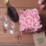 Seifenblumenstrauß Rosa 9 Rosen eckig Geschenkbox Duftseife Badeseife – Honigbee Seifenblumenstrauß Rosa 9 Rosen eckig Geschenkbox Duftseife Badeseife