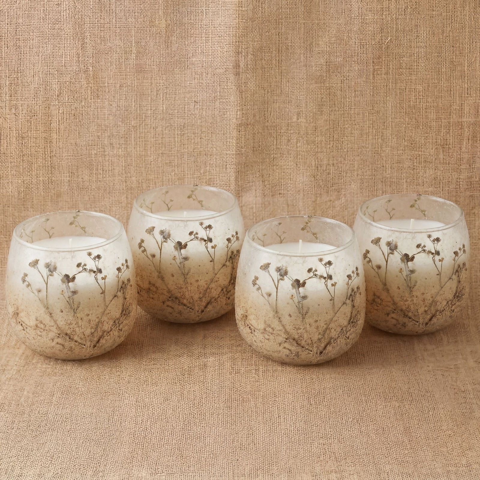 Kleine Glaskerze Wildlight Woods mit Trockenblumen 35 Stunden Brenndauer