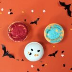 Halloween Badebombe Kokosnuss & Limette 180 g sprudelnder Badezusatz – Honigbee Halloween Badebombe Kokosnuss & Limette 180 g sprudelnder Badezusatz