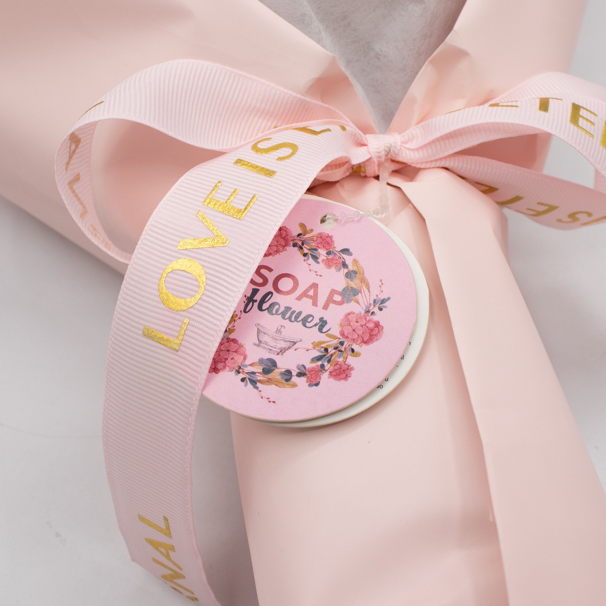 Seifenrosen Strauß Rosa Love is Eternal mit Geschenkkarte