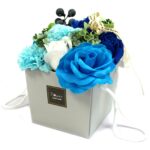 Seifenblumen Bouquet Blaue Hochzeit 200 g Geschenkset – Honigbee Seifenblumen Bouquet Blaue Hochzeit 200 g