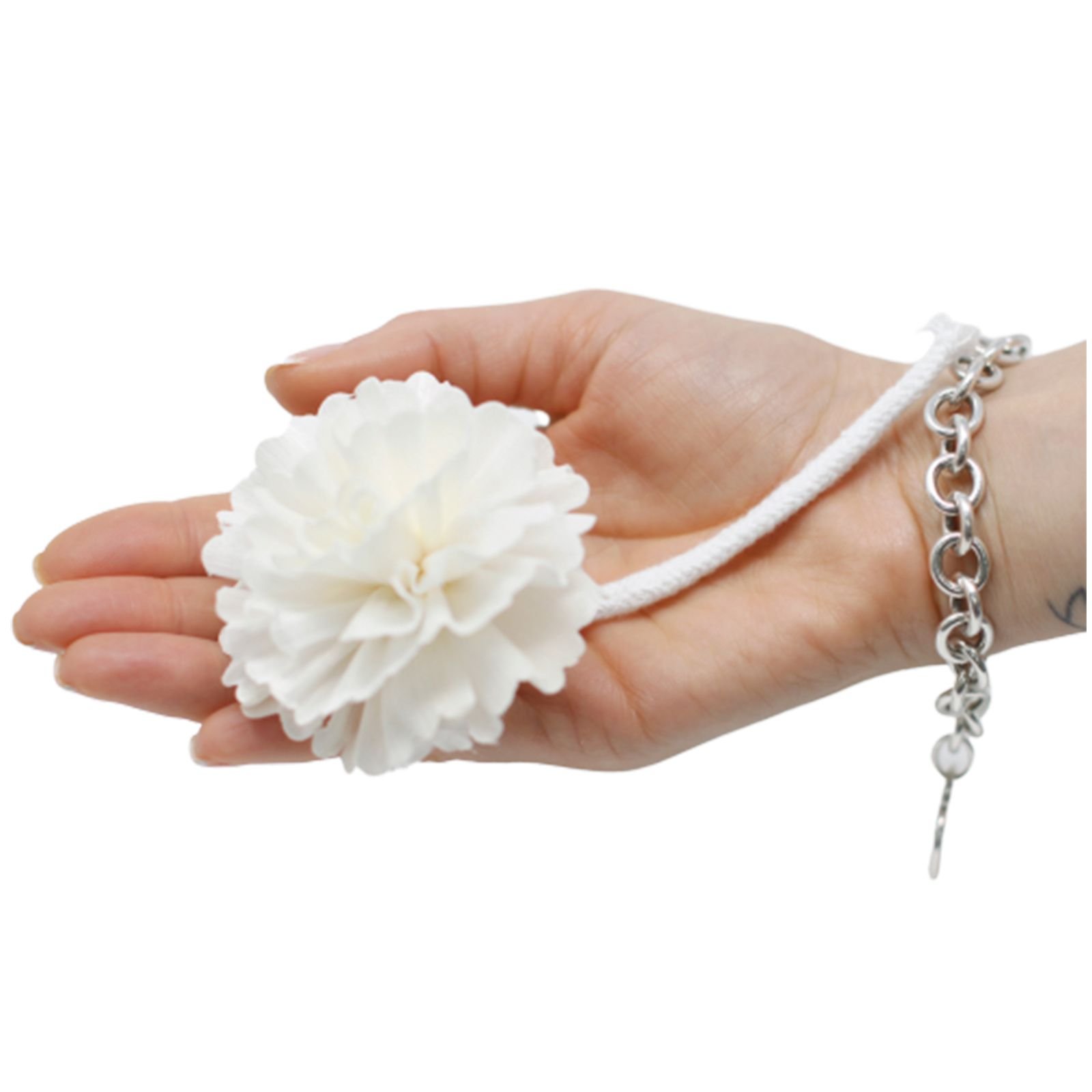bG9jYWw6Ly9tZWRpYS9IRy8yQy82MFIzMEMxRzZNVzMyQ0hHL2NmYjljNzQ2LmpwZWc.jpg Duftdiffuser Blumen Mittelgroße Nelke 4 Stück – Solaholz Duftblumen mit Baumwollschnur